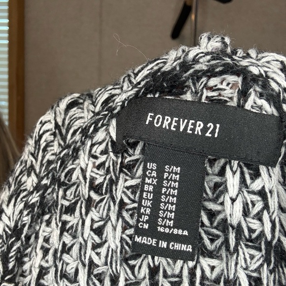 Forever 21 Black and Gray Knit Poncho - Picture 3 of 3